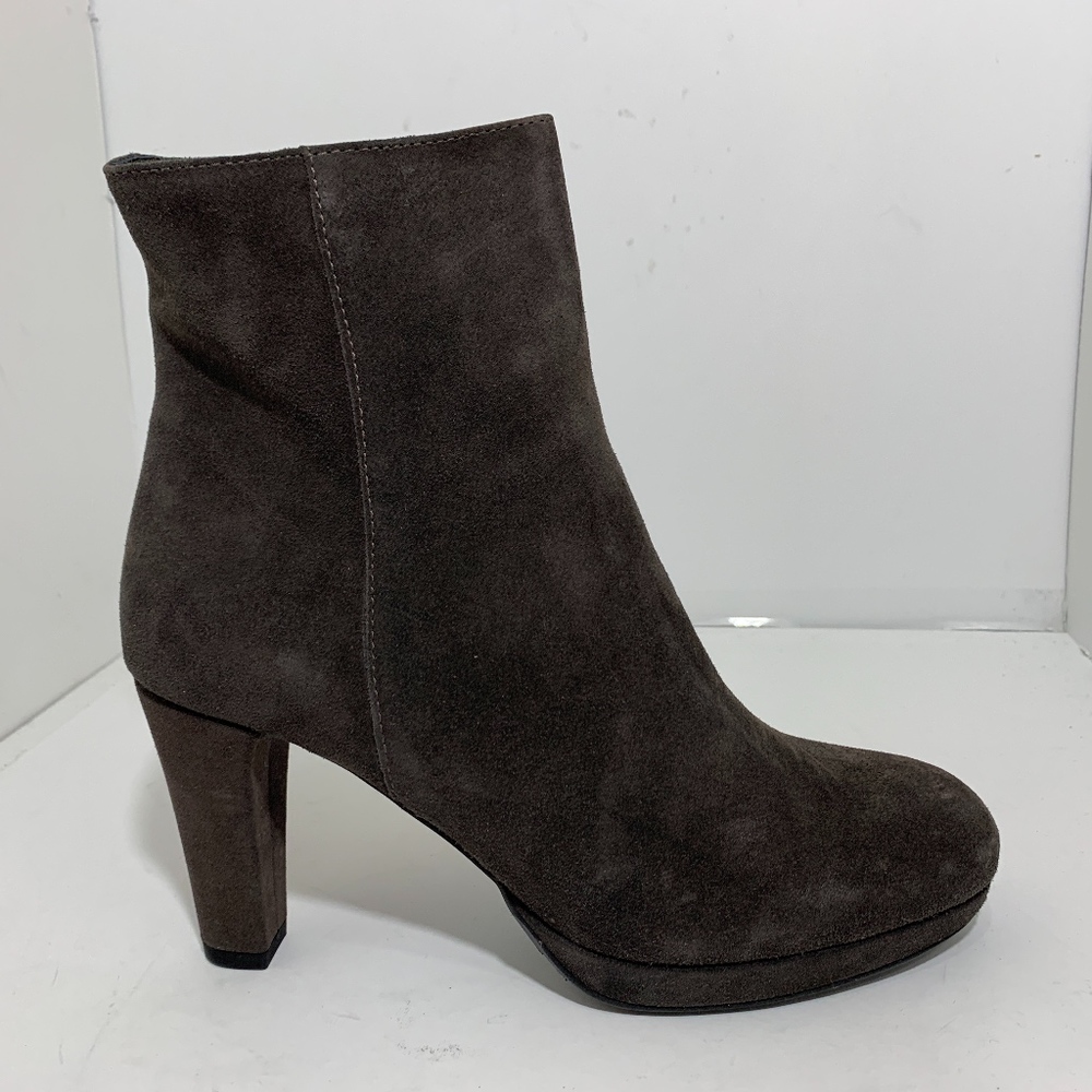 La Canadienne Brown Suede Waterproof Ankle Boots - Picture 6 of 8